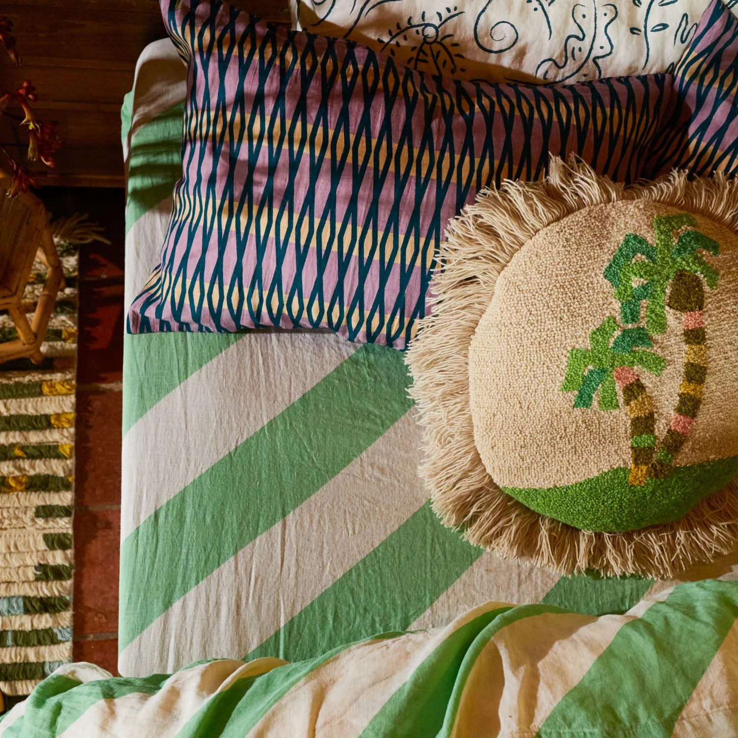 Sage & Clare - Palo Alto Linen Fitted Sheet - Edamame - King - Image 3